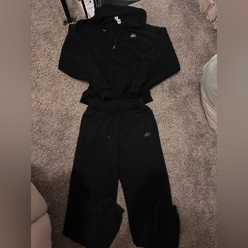 ALO Yoga Black Hoodie & Sweatpants Set